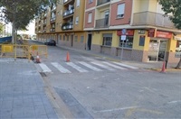 Obres ampliació vorera carrer Pau