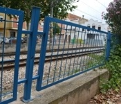 Renovació de la tanca de protecció de la línia de metro