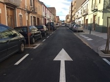 Obres d'asfaltat del carrer Colón
