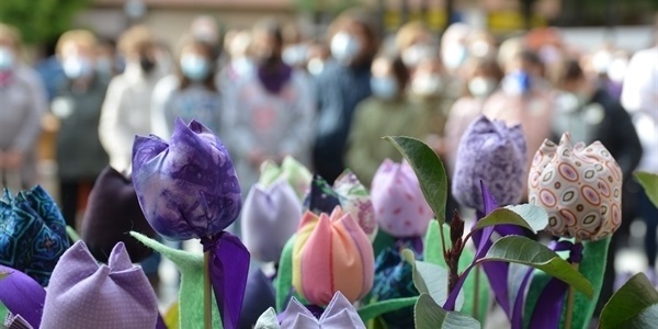 Acte de condemna de la violència cap a les dones