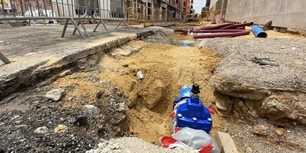 Les obres del carrer Senyera també renovaran la xarxa d'abastiment d'aigua potable i de clavegueram