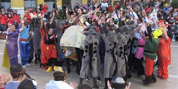 FALLES 2024 · Cavalcada Ninot · Falla Avda. Sta. María del Puig