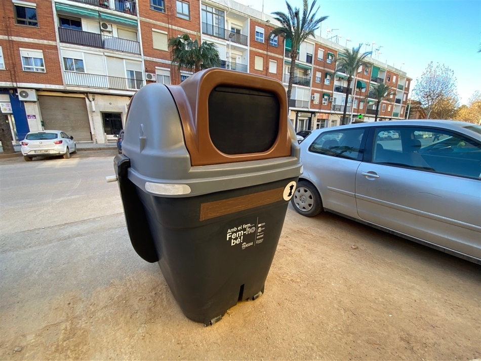 contenedor_calle_valencia contenedor_calle_valencia