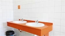 Renovació lavabos col·legi públic Ausiàs March