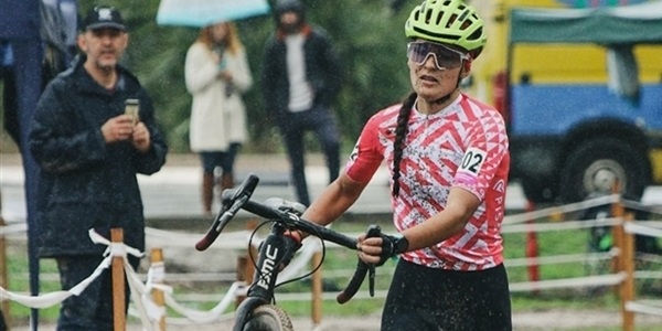 La jove picanyera Aroa Rodríguez es proclama campiona de la Copa valenciana de ciclo-cross